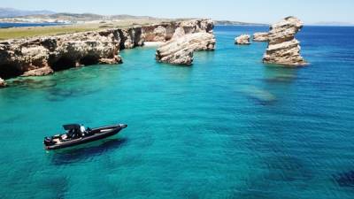 Ο Μεσσήνιος επιχειρηματίας Νικ. Κυριακόπουλος στην &quot;Ε&quot;: Ταξιδεύοντας στις Κυκλάδες με την “Don Blue Yachting”