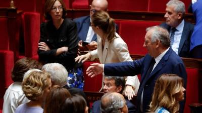 Μπαϊρού: Η επιβίωση της Γαλλίας διακυβεύεται λόγω υπερχρέωσης