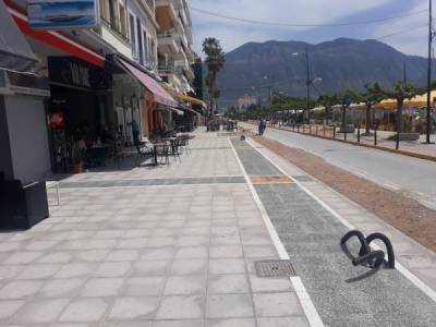 Καλαμάτα: Σε "θερινές διακοπές" η ανάπλαση Ναυαρίνου - Βλέποντας και κάνοντας στην Αναγνωσταρά (βίντεο)