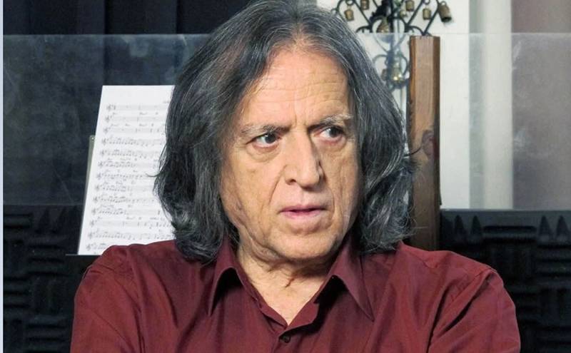 Ο συνθέτης και ποιητής Γιάννης Γλέζος στην &quot;Ε&quot;: «Συγκλονιστική η αποκάλυψη της δύναμης της τέχνης στην επαφή της με την αλήθεια»