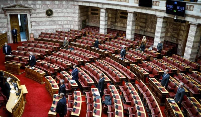 Επέτειος Πολυτεχνείου: Ενός λεπτού σιγή στην Ολομέλεια της Βουλής