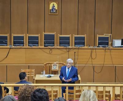 Παυλόπουλος: "Ένας «εχθρός» του Κράτους Δικαίου: Η «επικυριαρχία» του «οικονομικού» επί του «θεσμικού»"