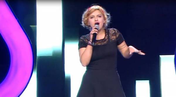 Μεσσήνια τραγουδίστρια περνά στο "The Voice" (βίντεο)