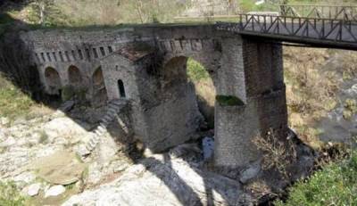 Η Λαϊκή Συσπείρωση για τη γέφυρα του Αλφειού στην Καρύταινα