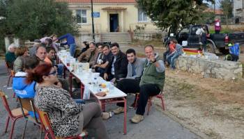 Τσίκνισαν παρουσία Ανδρινόπουλου στον Πολιτιστικό Σύλλογο Βάλτας