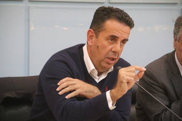 Κωστούρος: "Ετοιμοι να υπερασπιστούμε αγωνιστικά τη λειτουργία του τμήματος Θεατρικών Σπουδών του Πανεπιστημίου Πελοποννήσου"