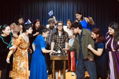 «Μια χώρα δύο αιώνες μετά» από την Πειραματική Σκηνή