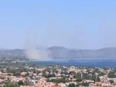 Υπό έλεγχο η φωτιά στον Μαραθώνα – Ήχησε το «112» (βίντεο)