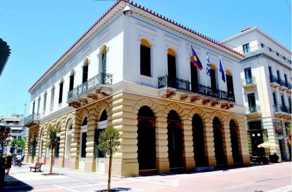 Γλύτωσαν το &quot;μνημόνιο&quot;  Καλαμάτα - Μεσσήνη - Πύλος