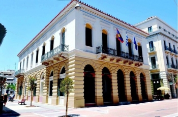 Γλύτωσαν το &quot;μνημόνιο&quot;  Καλαμάτα - Μεσσήνη - Πύλος