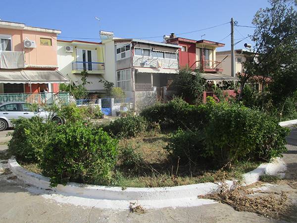 Καλαμάτα: Φροντίδα και ενδιαφέρον για την περιοχή τους ζητούν στην Αγία Τριάδα