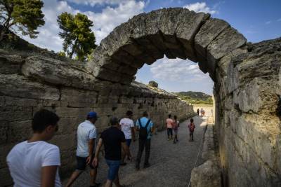 Αναπτυξιακό συνέδριο στην Αρχαία Ολυμπία για την Πελοπόννησο και τα Ιόνια Νησιά