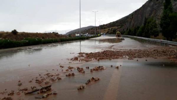 Αποκαταστάθηκε η κυκλοφορία στην Αθηνών - Κορίνθου
