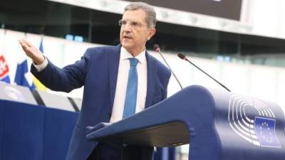 Αυτιάς στο Ευρωκοινοβούλιο: «Άμεση αύξηση των κοινωνικών κονδυλίων»