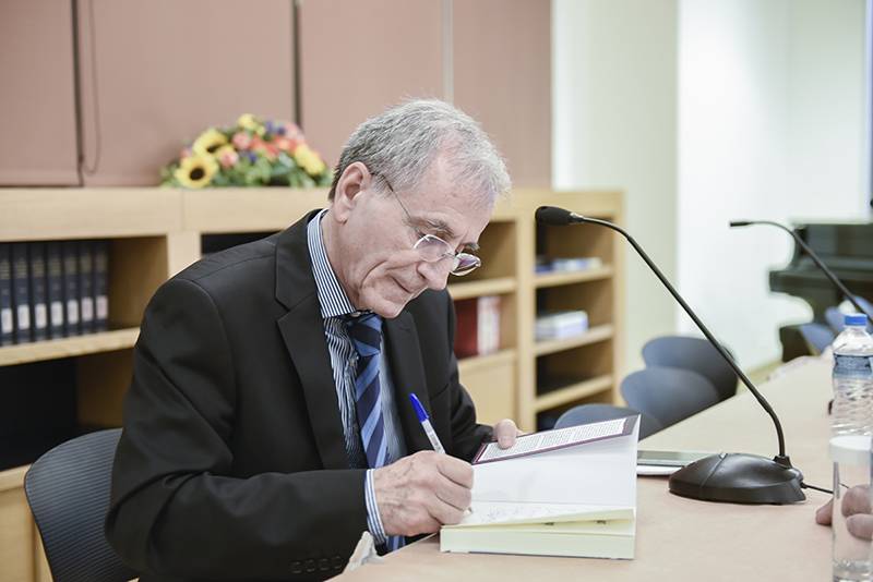 “Οι αστέρες του εγκληματικού πάνθεου, όπως τους έζησα”: Παρουσιάζεται στην Καλαμάτα το βιβλίο του Πάνου Σόμπολου