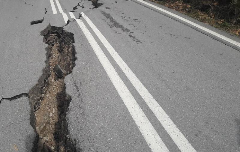 Πατσαρίνος κατά Τατούλη για εθνικούς και επαρχιακούς δρόμους