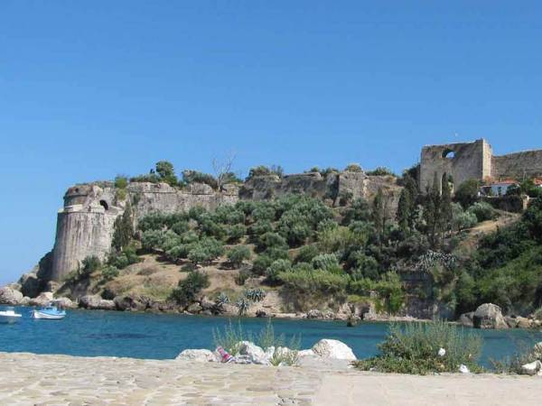 Ικανοποίηση για αποκατάσταση Αγίου Χαραλάμπους στο κάστρο Κορώνης
