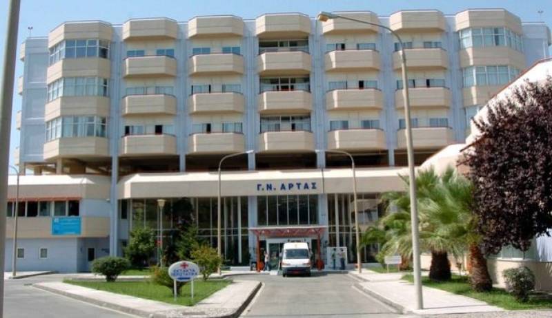 Aρτα: Κατέληξε βρέφος 5,5 μηνών - Tο ξέχασε ο πατέρας του στο αυτοκίνητο (βίντεο)