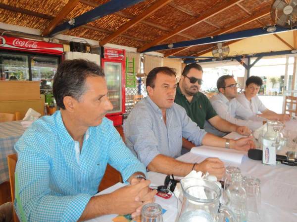 Χριστόπουλος εναντίον  πρώην συντρόφων του