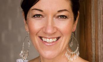 Βικτόρια Χίσλοπ: "Στην Ελλάδα εμπνέομαι γιατί έχει ιστορίες και ανθρώπους που αγαπώ"