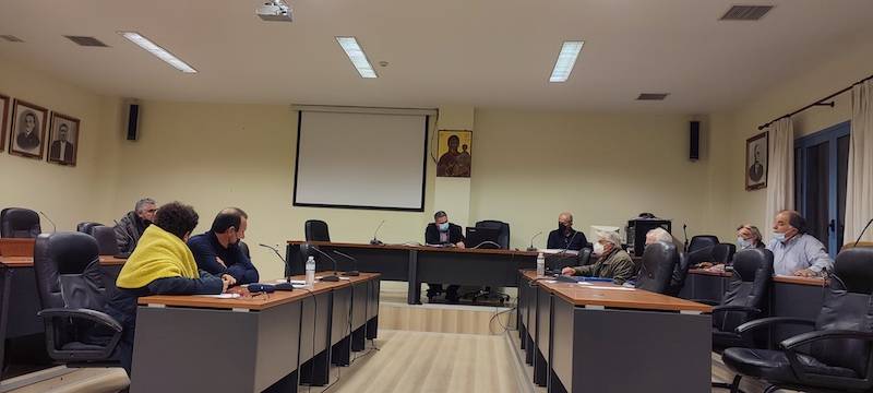 Δημοτικό Συμβούλιο Τριφυλίας: Μπαλάκι οι ευθύνες για επισκευή Τουριστικού Περιπτέρου Κυπαρισσίας