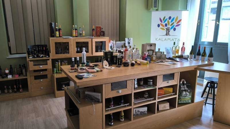 Μεσσηνιακοί οίνοι στο Εκθετήριο Τοπικών Προϊόντων του Δήμου Καλαμάτας