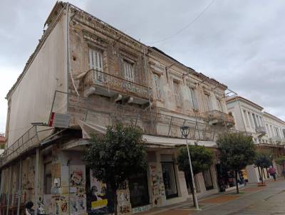 Σε πορεία πλήρους απαξίωσης και εγκαταλελειμμένο παραμένει το “Αχίλλειον”