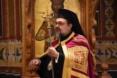 Ψυχοσάββατο: Ο μητροπολίτης Μεσσηνίας στο ναό του Κοιμητηρίου