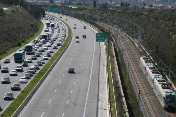 Κυκλοφοριακές ρυθμίσεις στον παράδρομο της Αθηνών - Κορίνθου