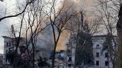 Πόλεμος στην Ουκρανία: Θλίψη και οργή για το χτύπημα στο θέατρο στη Μαριούπολη - 108 νεκρά παιδιά σε 3 εβδομάδες