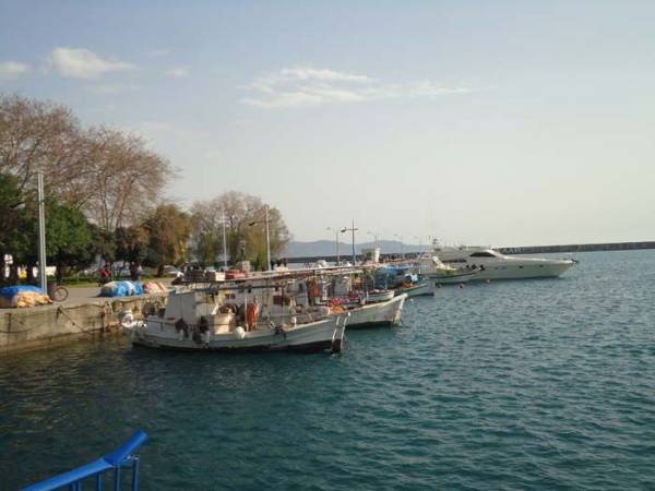 Αιτήσεις για υπαίθριο εμπόριο στο λιμάνι της Καλαμάτας