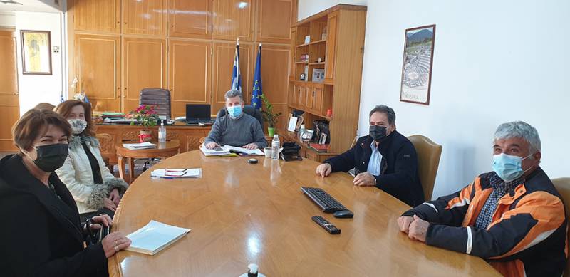 Μεσσηνία: Αναστασόπουλος με εκπροσώπους της Κοινότητας Σελλά