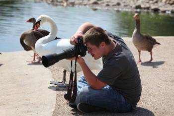 Oliver Hellowell: Ενας φωτογράφος με σύνδρομο down βλέπει τον κόσμο με διαφορετικό τρόπο