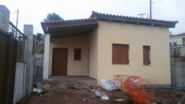 Παραδίδονται τα Περιφερειακά Ιατρεία Πεταλιδίου και Μεθώνης