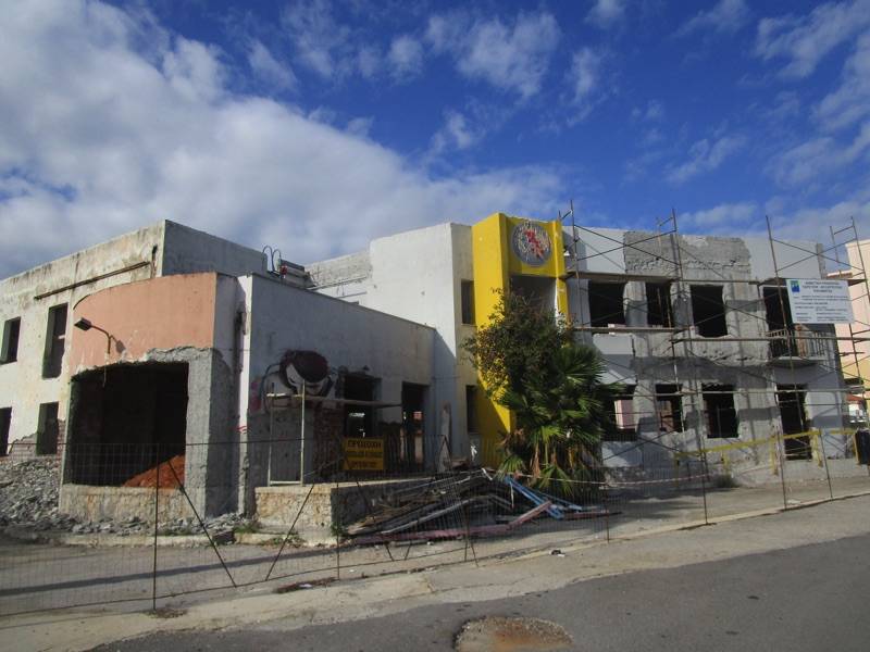 Προχωρά η ανακατασκευή του κτηρίου για τη ΔΕΥΑΚ