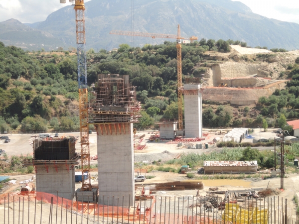 Περιμετρικός δρόμος Καλαμάτας: Επικίνδυνη απόφαση για τον κόμβο του Νέδοντα