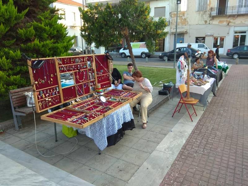 Πλήθος κόσμου στη συνάντηση χειροτεχνών στους Γαργαλιάνους