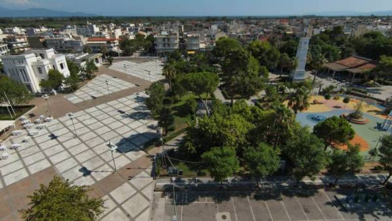 Εορταστικό ωράριο στα καταστήματα Μεσσήνης