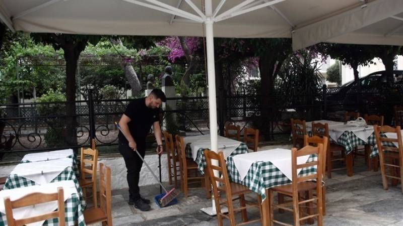 Έλεγχοι με τάμπλετ στο χέρι για την αδήλωτη εργασία