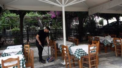 Έλεγχοι με τάμπλετ στο χέρι για την αδήλωτη εργασία