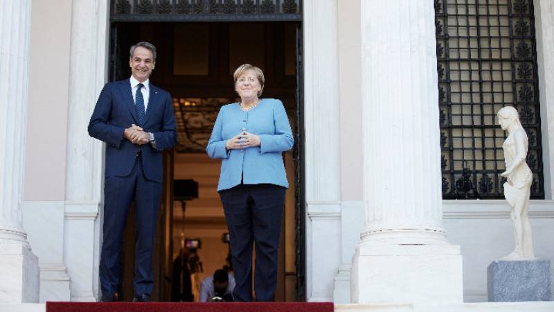 Συνάντηση του Κυρ. Μητσοτάκη με την πρώην καγκελάριο της Γερμανίας Άνγκελα Μέρκελ