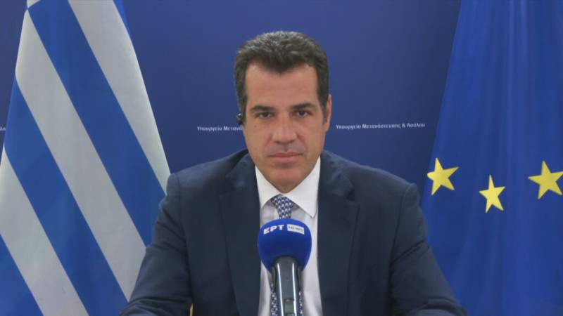 Πλεύρης: Κέντρα κράτησης με χρηματοδότηση της Ευρώπης (Βίντεο)