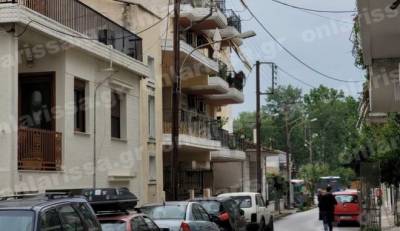 Λάρισα: 13χρονη έπεσε από τον 3ο όροφο!