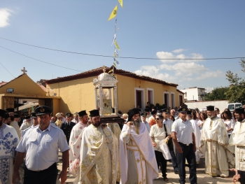 Πλήθος πιστών στην υποδοχή της εικόνας στη Μεσσήνη (φωτο)