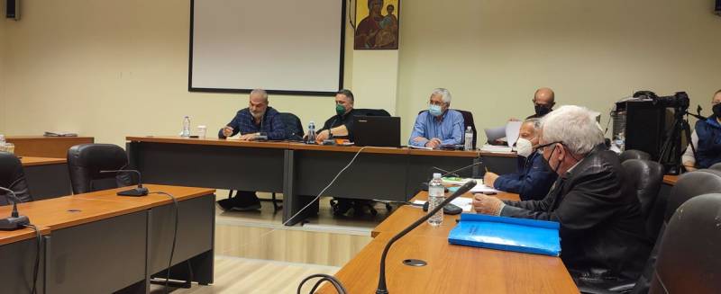 Εντάσεις και βαριές εκφράσεις στο Δημοτικό Συμβούλιο Τριφυλίας