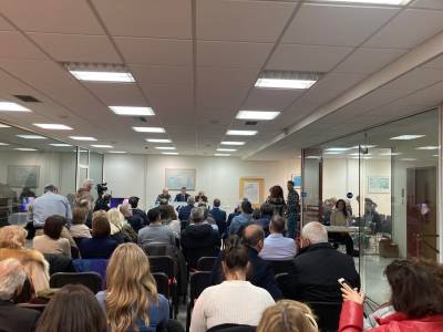 Θερμό ακροατήριο στην παρουσίαση βιβλίου του Χρήστου Καπούτση στην Καλαμάτα (βίντεο)