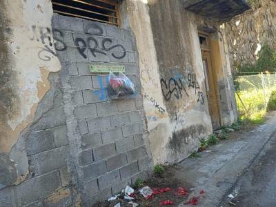 Συνεχίζουν να τροφοδοτούνται