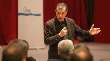 Ποτάμι: «Ανάκληση εφεδρειών» η υποψηφιότητα του Δήμα