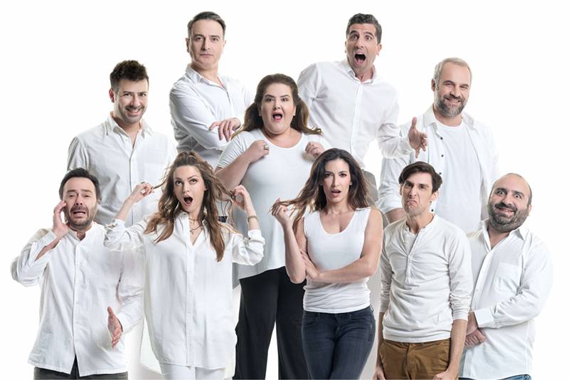 “Ζωή Μετά Χαμηλών Πτήσεων” στην Καλαμάτα με έμπνευση από τον Αρκά