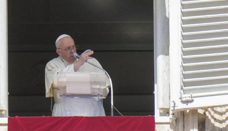 Πάπας Φραγκίσκος: Παρακαλώ τον Πούτιν να σταματήσει αυτό το σπιράλ βίας και θανάτου